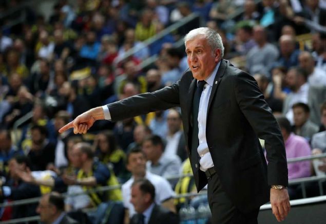                                                                Obradovic ynetimindeki sar-lacivertli ekip, 2016-2017 sezonunda ise Trkiyeye Avrupa basketbolunun kulpler dzeyindeki en prestijli kupas olan THY Avrupa Ligi ampiyonluunu getirdi.                                                           