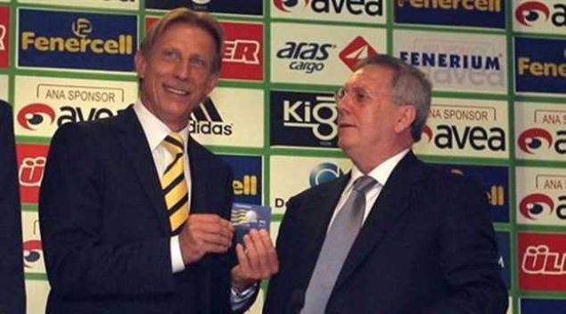                                                                 Hrvat Otto Baric, Alman Joachim Lw, Rdvan Dilmen, talyan Zdenek Zeman, Turhan Sofuolu, Mustafa Denizli, Alman Werner Lorant, Ouz etin, Tamer Gney, Alman Christoph Daum, Brezilyal Zico, spanyol Luis Aragones, Aykut Kocaman, Portekizli Pereira ve Hollandal Advocaat.                                                              