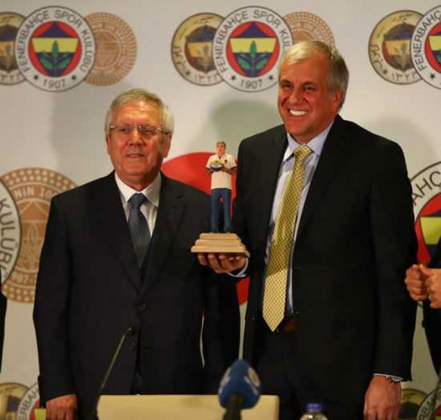                                                                 Avrupann en baarl ve kariyerli baantrenr Zeljko Obradovici 2013 ylnda takmn bana getiren Yldrm, erkek basketbol takmyla ligde 7 kez ampiyonluk sevinci yaad. Fenerbahe erkek basketbolunda tarihinde 8 ampiyonluun 7sini Yldrm dneminde elde etti.                                                             