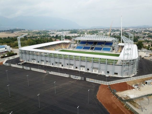                                                                Stadio Benito Stirpe - �talya                                                       