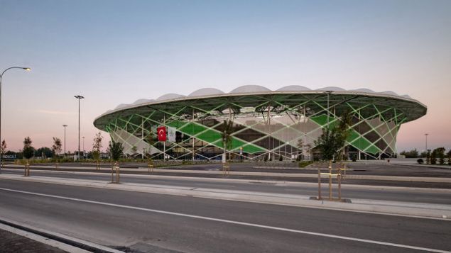                                                                 Yeni Sakarya Atat�rk Stadyumu - T�rkiye                                                       