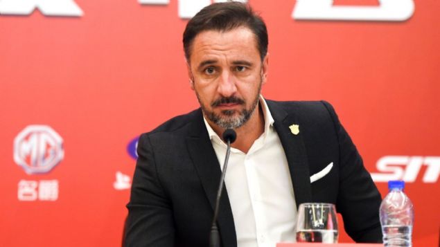                                                                 VITOR PEREIRA<br><br>  �ALI�TIRDI�I TAKIM: SHANGHAI SIPG  <br><br>  ​YILLIK ALDI�I �CRET: 5 M�LYON EURO                                                        