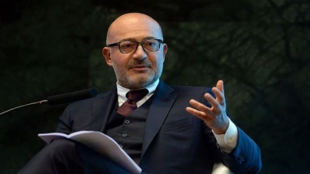                                                                 Ferit ahenk- Dou Holding- 2 milyar 400 milyon dolar...                                                       