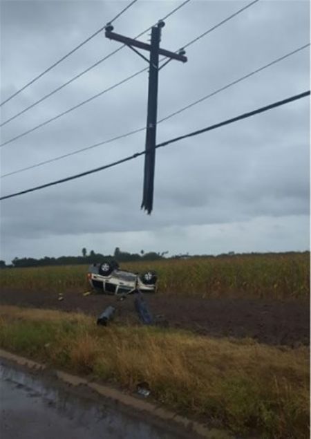    'Arkadam arad ve bir telefon direinin arabasn parampara ettiini syledi. nanmadm ve bana bu fotoraf gnderdi'        