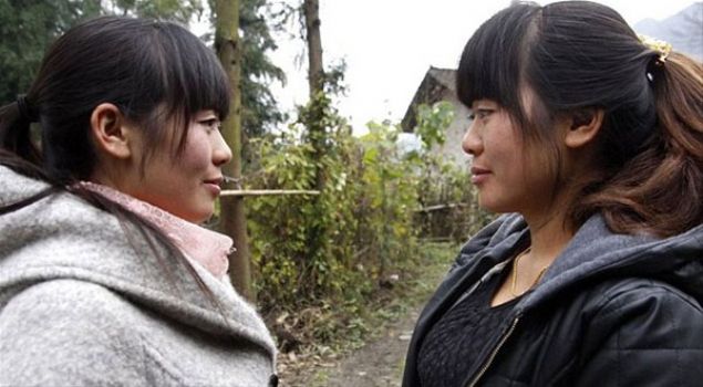    in'de yaayan Bao Lulin, son zamanlarda tanmad insanlarn ona selam verdiini hatta yanna gelerek konumaya altklarn fark edince bu duruma anlam veremedi.       