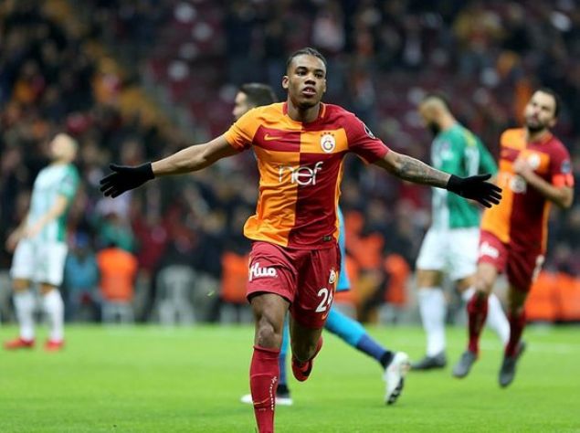                                                                 Garry Rodrigues  <br><br>  (fotomac)                                                          