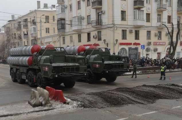                                                                 S-400'LER�N MOD�F�KASYONU  <br><br>  -500 'Prometey' F�ze Savunma Sistemleri  <br>  Uzun menzilli mobil f�ze savunma sistemi olup her t�rl� aerodinamik ve balistik hedefler i�in geli�tirilmektedir.                                                            