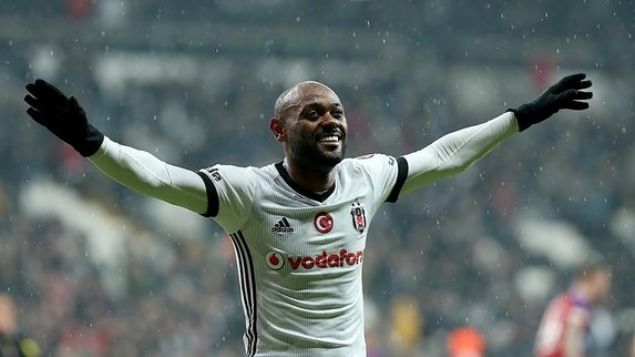                                                                 Vagner Love                                                           