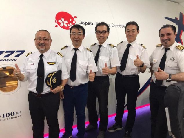 1995 ylnda ailesine inek alan Abdullah Arpa, bu inei satt ve cebindeki 300 dolar ile Japonyaya gitti. Orada bir sre isiz kalan gen adam, daha sonra tavuk iftliinde tant kiiler sayesinde de bir ie bavurdu. Ardndan ie balayan Arpa, o dnem kendisini ie sokan kiiye bir aylk parasn da verdiini belirtiyor. Balarda 12 gn sokakta yatan gen adam, alarak kendini gelitirdi. Kazanc artnca bir Trk restoran aan adam daha sonra 3 restoran ve bir bar sahibi oldu   