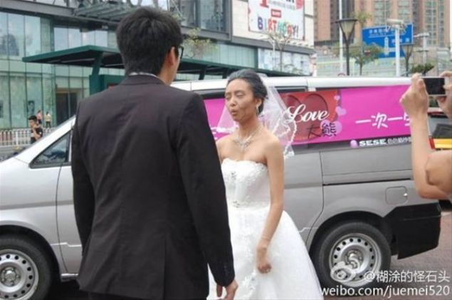   Foto�raf st�dyosuna o halde gelen gelini g�ren damat neye u�rad���n� �a��rd�.     