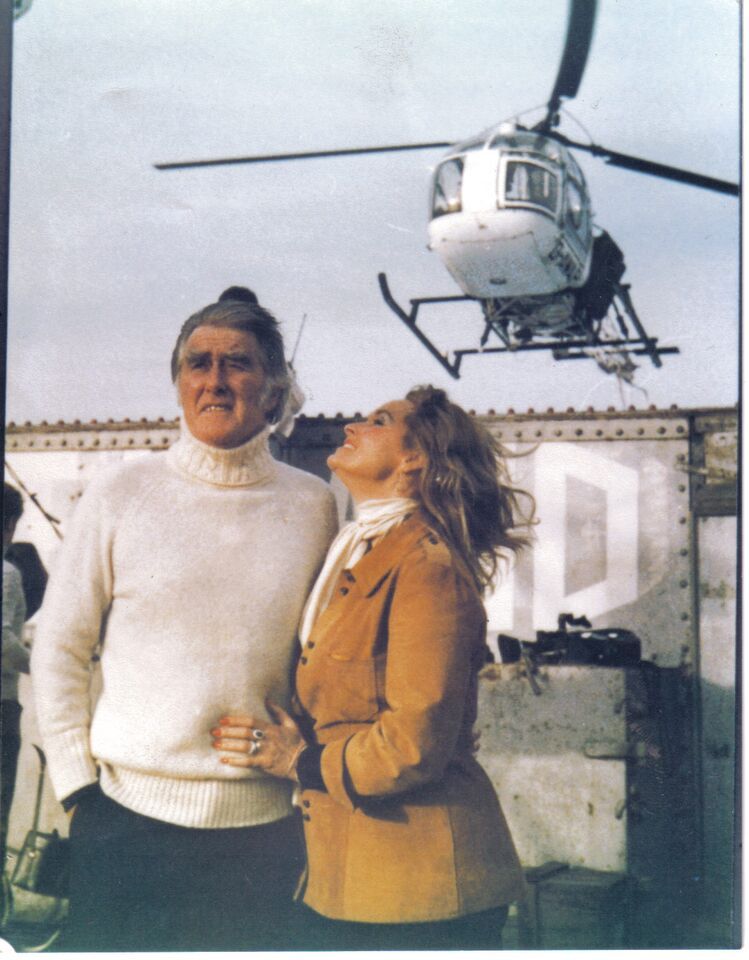  Bates, 1974 ylnda kendince bir anayasa kard.     