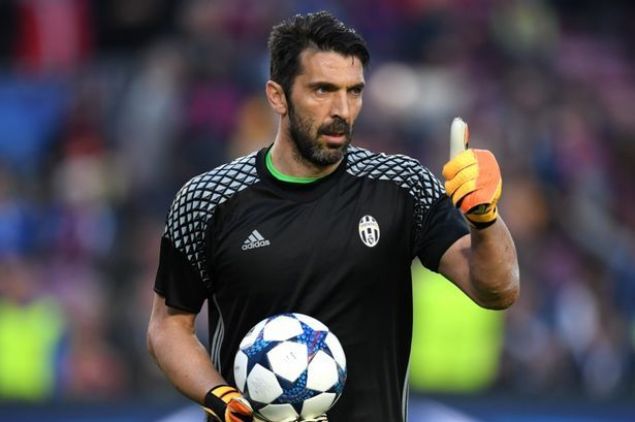                                                                 Gianluigi Buffon (Juventus)<br><br>  17 sezon                                                        