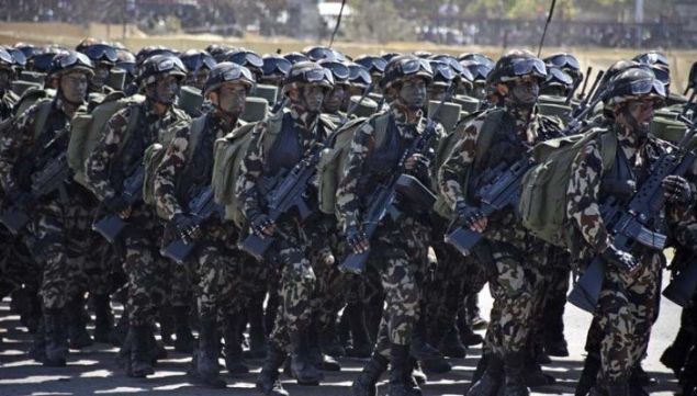 Baaryla sonulanan Zeytin Dal Harekat'nda Trkiye askeri gc ile dosta gven dmana korku verdi. Peki lkelerin ordu glerini listeleyen 'Global Firepower' sitesine gre dnyann sayl ordularndan biri olan Trk ordusunda aktif ka asker var? lke ordularnn aktif asker says ne?    <br><br>    Nepal    95,000     