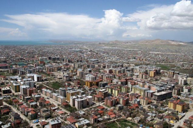                                                                 VAN %34 Fenerbah�e %32 Galatasaray %26 Be�ikta�                                                       