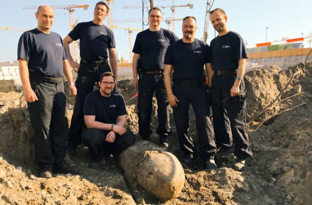  ngiliz yapm bombann uaktan atld belirlendi.   