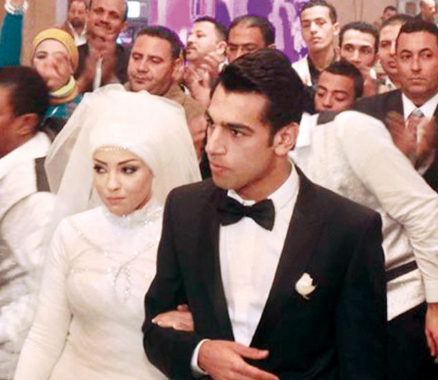  Ei Magi ile 2013te evlendi. iftin bilinen tek karesi, dnlerinden. Ancak Muhammed kzlar Mekkenin fotoraflarn Instagram hesabndan paylayor. Haber: Hrriyet 