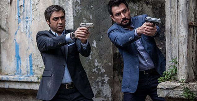 'KAOS TEORS ELE ALINACAK'       <br><br>  Kurtlar Vadisi dizi serilerinin barol oyuncusu Necati amaz, Kurtlar Vadisi Kaos'un ele alaca konuya ilikin aklamasnda;      