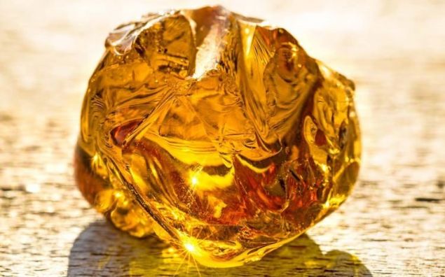  Kehribar    Solunum, yollar az boaz geniz enfeksiyonlarnda kullanlr ve epey etkilidir.  