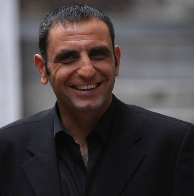   Kurtlar Vadisi'nin efsane isimlerinden Memati'yi canland�ran G�rkan Uygun'un 20 y�l �nceki hali g�renleri �a��rtt�.      