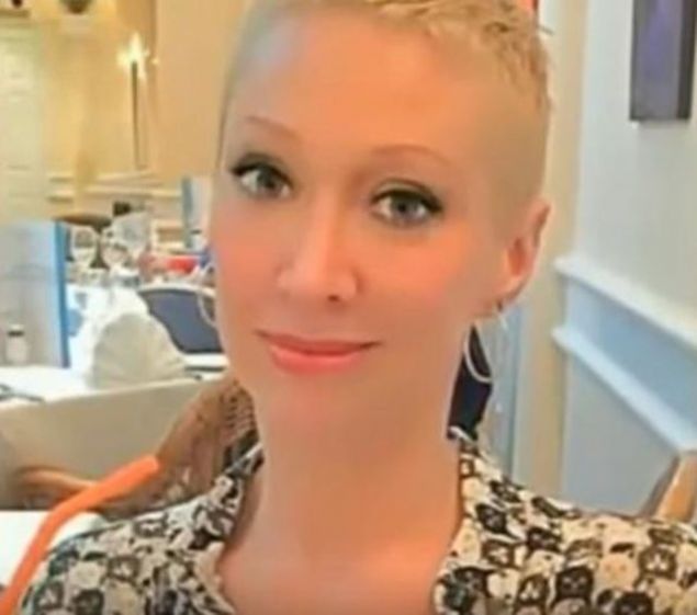 Herkesin parmakla g�sterdi�i o gelin sonunda azmiyle hayal etti�i g�r�nt�ye kavu�tu. �stelik mutlulu�unu bor�lu oldu�u bir de �ocu�u var...  