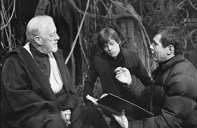                                                                 Alec Guinness, Mark Hamill ve Richard Marquand / Star Wars: Episode VI - Return of the Jedi (1983)                                                          