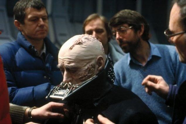                                                                 Richard Marquand ve Sebastian Shaw/ Star Wars: Episode VI - Return of the Jedi (1983)                                                          