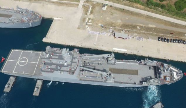 Yerli ve zgn tasarmla ina edilen TCG Sancaktar, Amfibi Grev Grup Komutanl'na katld.   