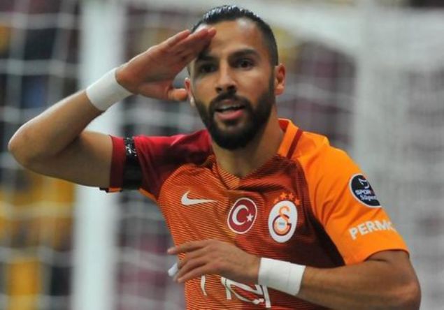                                                                 YASN ZTEKN - GALATASARAY<br><br>  Sar krmzl kulple olan kontrat biten ve yeni szleme tekliif almayan Yasin takm araylarna balad. Menajeri Ahmet Bulut, Malaga, Vallecano ve Alaves'e Yasin'i nerdi.                                                       