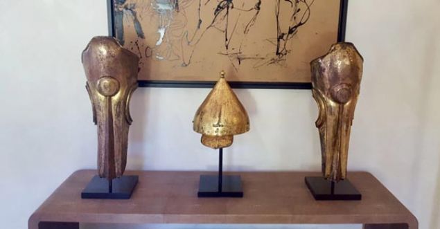 �stanbul Ka�ak��l�kla M�cadele �ube M�d�rl��� ekiplerinin Sar�yer'de Amram Ailesi'ne yapt��� aramada ele ge�irilen bronz d�k�m mi�fer ve z�rh par�alar�n�n Osmanl� �mparatorlu�u�nun kurucusu Kay� Boyu Beyli�i�ne ait oldu�u d���n�l�yor.   