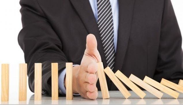 17. Risk Mdr - Risk MdrKsa grev tanm: Olas kaza veya kayp nedenlerini tanmlar. Bunlar nleyici tedbirleri nerip ve uygular; ve en kt senaryoda maliyetleri ve hasar minimuma indirmek iin planlar hazrlar. Ortalama yllk maa: 115,000 USD Ak pozisyon says: 1,137      