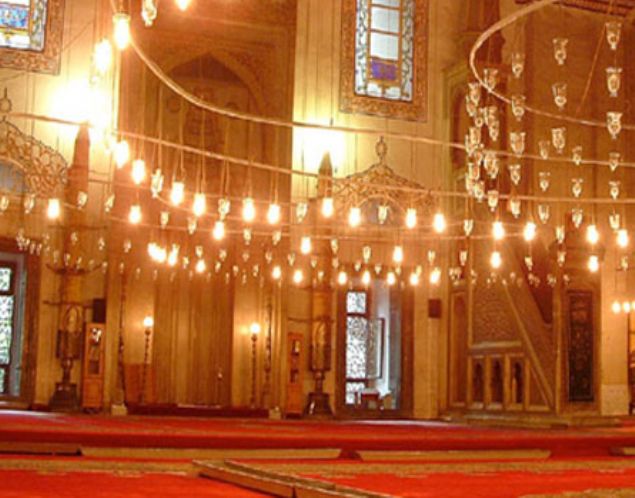  Hayatmzn ve yaantmzn Kuran ve snnete uygun olup olmadnn muhasebesini yapmal; dargnlk, krgnlk, kin ve nefretin yerine kardelii hkim klmalyz. Yetimlerin, kimsesizlerin, fakir ve muhtalarn yzn gldrmeli, onlara yardm elini uzatmalyz.      