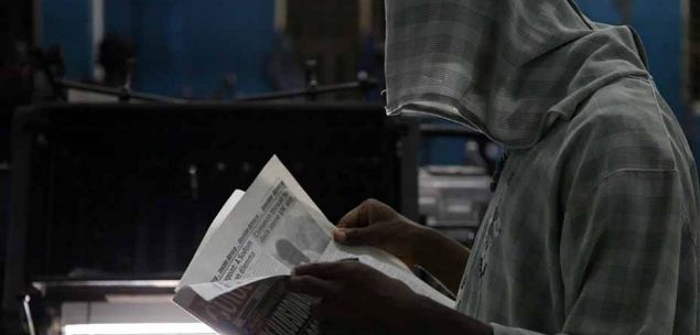 Gana h�k�meti, Futbol Federasyonu Ba�kan�'n� 65 bin dolar 'nakit hediye' ald���n� g�steren videonun yay�nlanmas�n�n ard�ndan, federasyonu la�vetmi�ti. S�z konusu skandal gazeteci Anes Aremeyav Anes taraf�ndan ortaya ��kar�lm��t�.  