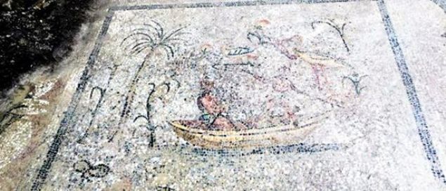 Ard�ndan yine �ehir merkezinde yap�lan kaz�larda 1992 y�l�nda Phanios�un izlerini ta��yan mozaikler ve villa kal�nt�lar�na rastland�. Phanios d�neminin en g��l� zengin bal�k��lar�ndan biriydi.      