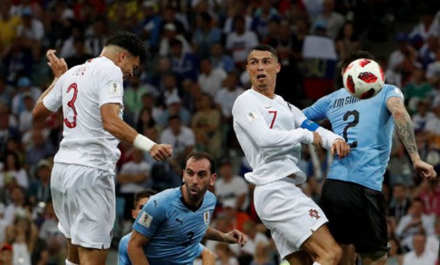                                                                 6 SMDEN 3' SATILACAK               <br><br>  PEPE: in ve Arap takmlar takipte. 7 milyon Euro'yu grmesi halinde Portekizli savunmac satlacak. 4 milyon Euro'luk maayla da ciddi bir tasarruf salanacak.                                                        