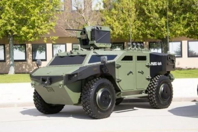                                                                 25-30 Bg/ton gcndeki ara 1.9 m'lik dk bir siluete ve amfibi zellie sahiptir. 5 kiilik mrettebat bulunan ara hibir hazrlk gerektirmeden derin ve akntl suda operasyon yapabilir.                                                             