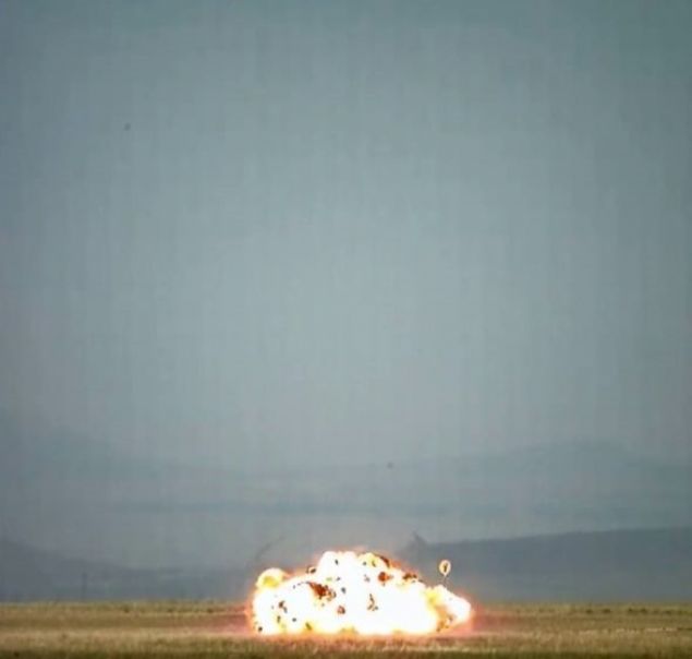                                                                 Yksek hassasiyetle hedefe yaklama  300 Km menzil (Menzili gelitiriliyor)                                                        