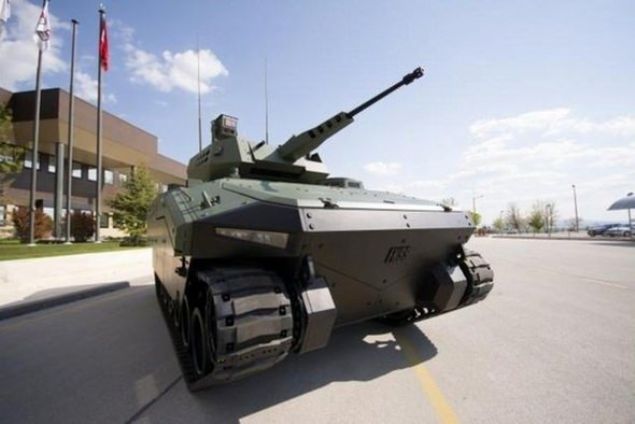                                                                 Konya'da bir yazlm firmas, zellikle Dou ve Gneydou'da terr rgt PKK'ya kar mcadele veren asker ve polisin kullanabilmesi iin 'Ankerot' adn verdii tank grnml uzaktan kumandal mini insansz ara retti.                                                             