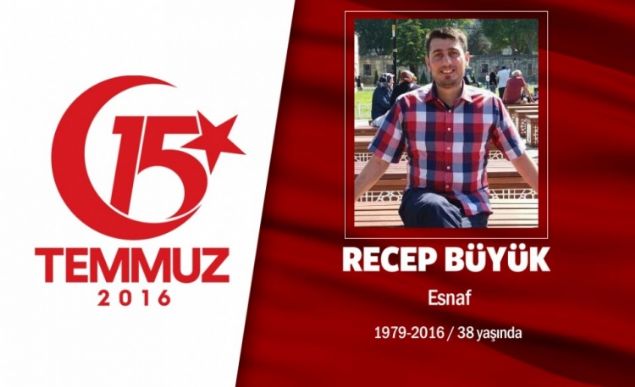 20 yandaki Recep Byk, market iletiyordu. 15 Temmuz gecesi hain darbecilere kar kprde direnen halkn arasndayd. Rize Kalkandere'li Recep Byk hain darbecilerin at ate sonucu ehit dt. stanbul'daki cenazesine binlerce kii katld. Recepin evinin bulunduu sokaa byk bir Trk bayra asld ve klnan cenaze namazndan sonra Bykn cenazesi Ekiolu Mezarl Alemdada topraa verildi.             