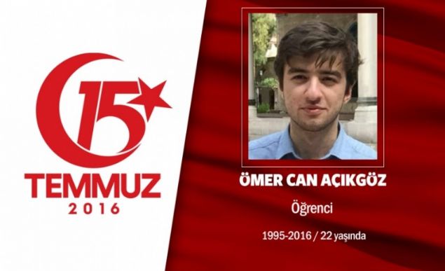 mer Can Akgz, daha 21 yandayd, TOBB niversitesi Hukuk Fakltesinde 2. snf rencisiydi. Hain darbe giriimi gecesi Cumhurbakan Erdoann arsyla sokaa kt. mer Can Akgz, darbecilerin Cumhurbakanl Klliyesi yaknlarnda sava uayla gerekletirdii hava saldrsnda ehit oldu. mer Can, istanbul Kartalda ikamet eden Sinoplu Akgz ailesinin 3 ocuundan biriydi. ehidin cenazesinde Baba Fahrettin Akgz, 'Bunu yapanlara diyecek bir eyim yok, Sadece Allaha havale ediyorum' diyerek darbecilere tepkisini dile getirdi. ehit mer Cann naa Sinopun Ayanck ilesi Bykdz Kynde son yolculuuna uurland.                 