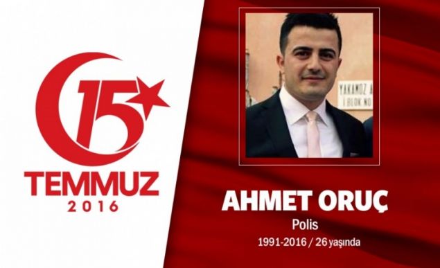 Doumlar bir, ehit olmalar bir oldu. Adanal ikiz karde Ahmet ve Mehmet Oru, Adana'da evik Kuvvet ube Mdrlnde grev yapyorlard. 6 ay arayla evlendiler, Ahmet Oruun ei 7 aylk hamileydi. Helikopter pilotu eitimi almak iin Ankaraya geldiler. 15 Temmuz gecesi Glba zel Harekat Daire Bakanlndaydlar. Hain darbeciler, ele geirdikleri sava uaklaryla Glba zel Harekat Daire Bakanlna bomba yadrdlar.      