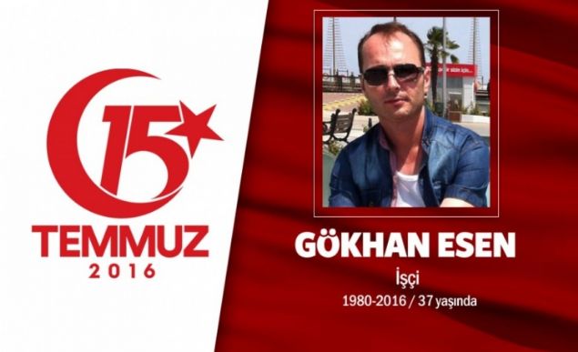 Kardeini kurtard ama kendisi ehit oldu. 36 yandaki Gkhan Esen, firmalarda teknik personel olarak alyordu. Aslen Kahramanmaral olan Gkhan Esen, 15 Temmuz gecesi arkadalar ve yaknlaryla birlikte sokaa kt. engelky'deki darbeci terrne kar geldi. engelky Polis karakolunun yaknlarna geldiinde darbeciler tarafndan ate edildi. Yaral kardei Volkan' kurtard, hastaneye gnderdi. Arkadalarna, 'Siz gidin kardeimi kurtarn ben buradakilere yardm edeceim' dedi. Darbeci hainlerin saldrsnda kendisi ehit dt. ehit Gkhan Esen, engelky'deki Yldrm Beyazit Camisi'nde cenaze namaz sonras engelky mezarlna defnedildi.                 