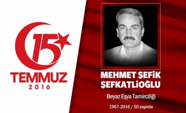    49 yandaki Mehmet efik efkatliolu, stanbulda beyaz eya servisinde alyordu. Eiyle sokaa, Allah iin ehit olursak, oluruz diyerek sokaa ktlar. 15 Temmuz gecesi Atalan Yanyol mevkiinde otobanda aracnn iinde seyir halindeyken, hainlerin kulland tank aracn zerinden geti. Hain saldrda Mehmet efik efkatliolu ehit oldu, ei Gazi Vahide efkatliolu yaraland. Aslen anlurfal olan ehit Mehmet efik efkatliolunun cenazesi, Esenler Sondurak Camiinden son yolculuuna uurland.ehit Mehmet efik efkatliolu, ardnda en k 10 yanda 3 yetim brakt.              