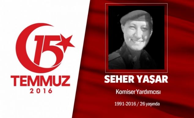 O gece nianlar vard, ikisi de ehit dtler. 24 yandaki Seher Yaar, zel harekat polisiydi. Komiser Seher Yaar ile meslekta zel Harekt Polisi Halit Grselin 15 Temmuz gecesi nian trenleri vard. . Darbe giriimi nedeniyle yeniden greve arlnca nian bir gn sonraya ertelediler. Gen zel harekt polisleri, cuntaclarla omuz omuza mcadele ederken hainlerin bombal saldrsnda ehit oldular. ehit Seher Yaarn annesi, 'Kzm annen burada dik duruyor. Bak alamyor' diyerek feryat etti. ehit Seher Yaar, Ankara Polatl ehitler Mezarl'nda son yolculuuna uurland.        