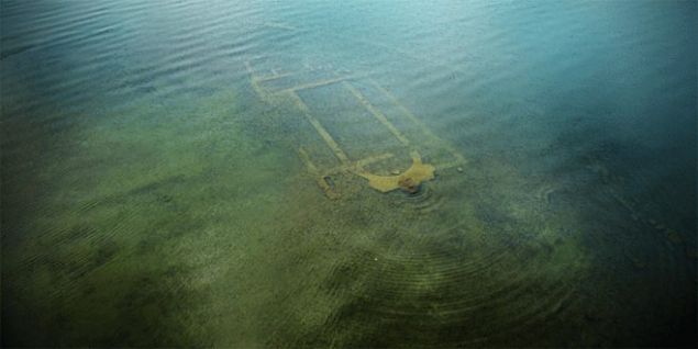     Bununla ilgili yaptmz almalarda Vatikan Sistine apelinde 1. konsilin yaps resmedilmi. Yani konsillerle ilgili izimler var. Duvarlarda bu resimlerde toplant yaplan yer, sur dnda, gl kysnda olan bir yer. Senato saray su yap olabilir. Bu soruya cevap bulmaya allyoruz. Biz o konsilln topland yapy bulabilirsek, znike din turizmi asndan ok nemli bir avantaj sunmu olacaz dedi.   