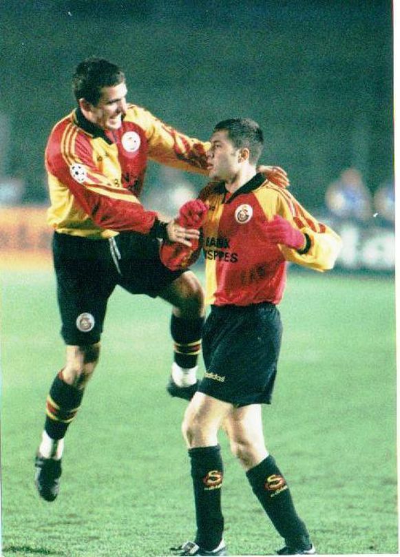                                                                 Adrian lie  <br><br>  1996 ylnda Steau Bkre'ten Galatasaray'a transfer olan lie'nin Sar Krmzl takmdaki maceras sadece 1 yl srd. 2 milyon euro'ya Galatasaray'a gelen lie, 1997 ylnda spanyol ekibi Valencia'ya transfer oldu.                                                           