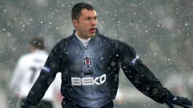                                                                 spanya'da Valencia ve Alaves formas Romen golcnn Trkiye'deki yeni dura Beikta oldu. 1 yl Beikta formas giyen lie, 100. ylda ampiyonluk kazand.                                                          