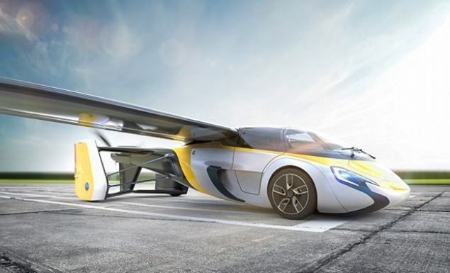  Spor g�r�n�ml� ara� iki ki�ilik. Oto pilot teknolojisi, ve olas� bir tahliye durumu i�in iki tane para��t bulunuyor. 