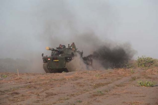                                                                 Bu yndeki abalar kapsamnda 30-35 ton arlk snfndaki Kaplan MT'nin gndeme geldiini belirten Kurt, Endonezya'nn orta arlk snf tank ihtiyacn karlamak iin PT Pindad ile ortak gelitirmeye dayal bir proje modeli zerinde anlamaya vardklarn ifade etti.                                                           