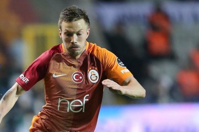                                                                 LINNES (GALATASARAY)                                                       