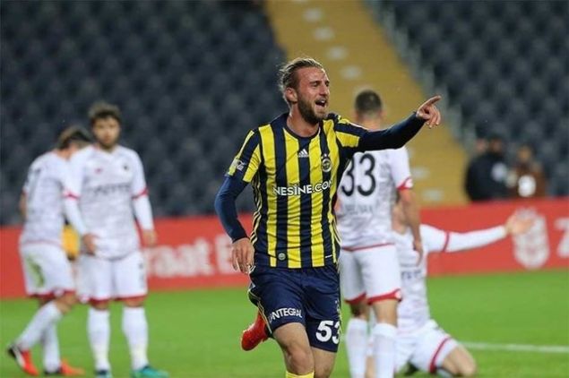                                                                 Y���THAN G�VEL� (FENERBAH�E)                                                       